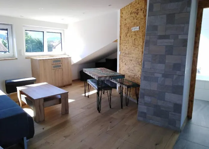 Komplette Dachwohnung Mit Balkon Und Bergblick Sonthofen