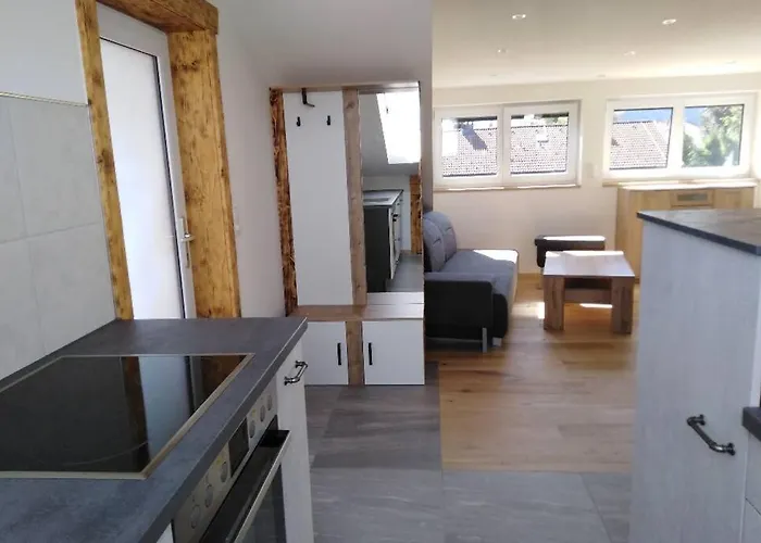 Komplette Dachwohnung Mit Balkon Und Bergblick * זונטהופן